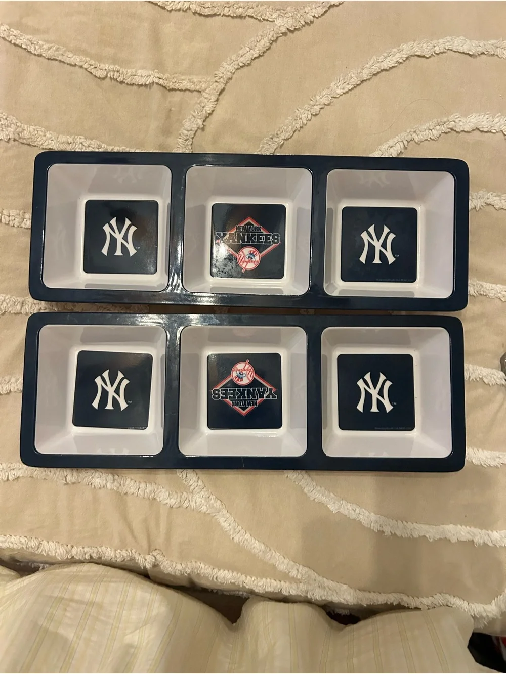 New Era Navy & White New York Yankees Triple Snack Server